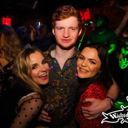 WICKED WILLY’S - Updated May 2025 - 798 Photos & 807 Reviews - 149