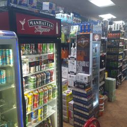 Manhattan Liquors - Just one side shit of the main walkway back to front