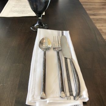NC Coast Grill & Bar - Upscale cutlery with linen napkins: loved these! - New American Near Me - Kitty Hawk, North Carolina NC Coast Grill & Bar - Upscale cutlery with linen napkins: loved these! - New American Near Me - Kitty Hawk, North Carolina