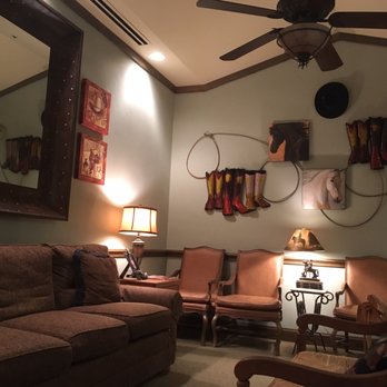Jeffrey C Jaynes, DDS, PA - Western themed decor in the wait area - Pediatric Dentists Near Me - Plano, Texas Jeffrey C Jaynes, DDS, PA - Western themed decor in the wait area - Pediatric Dentists Near Me - Plano, Texas
