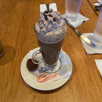 Koko Head Cafe - Peppermint mocha cocktail - Breakfast & Brunch Near Me - Honolulu, Hawaii