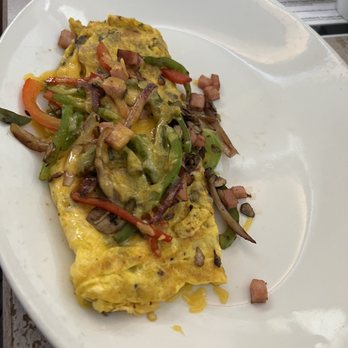 Toast Kitchen & Bar - Omelette - Breakfast & Brunch Near Me - Brea, California Toast Kitchen & Bar - Omelette - Breakfast & Brunch Near Me - Brea, California