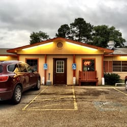 Tele's Mexican Restaurant - Road side