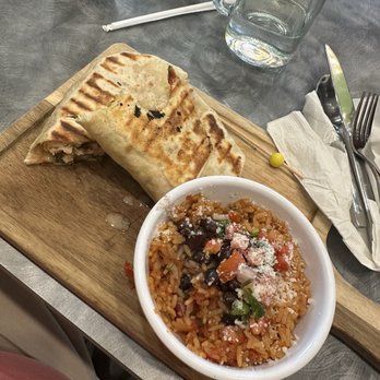 Dip and Happy - Chicken Kabob-Rrito - Breakfast & Brunch Near Me - Tampa, Florida