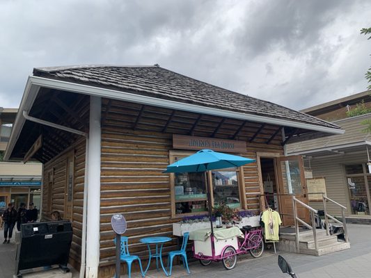 Jolene's Tea House by null