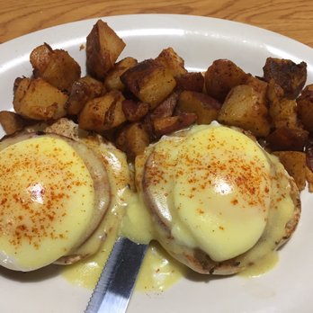 Eggs Up Grill - Eggs Benedict - Breakfast & Brunch Near Me - Alpharetta, Georgia