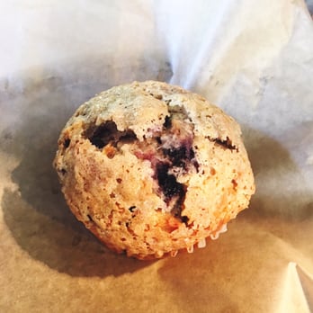 The Trails - The blueberry banana muffin - Cafes Near Me - Los Angeles, California