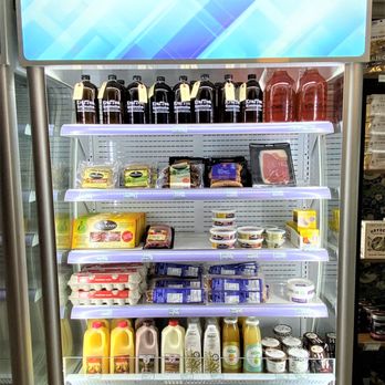 Nan's Kitchen  - Interior - Beer, Wine & Spirits Near Me - Stow, Massachusetts