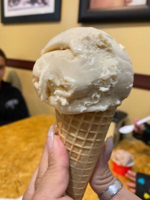Inside Scoop Creamery by null