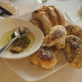 Gennaro's Trattoria - Garlic Knots - Italian Near Me - Canyon Lake, Texas Gennaro's Trattoria - Garlic Knots - Italian Near Me - Canyon Lake, Texas