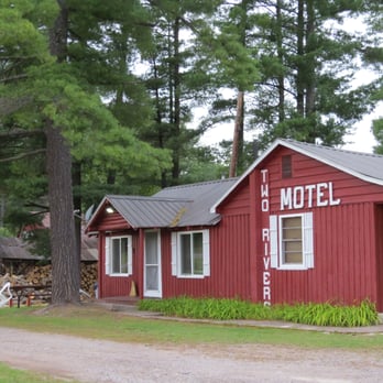 Two Rivers Motel & Cabins - Front - Hotels Near Me - Trout Creek, Michigan