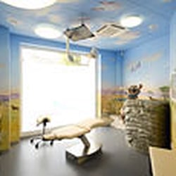 smile4kids - Behandlungszimmer beim Kinderzahnarzt "smile4kids"