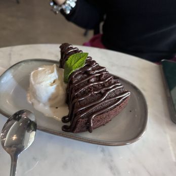East Bay Coffee - Cab Cake - Coffee & Tea Near Me - Pinole, California East Bay Coffee - Cab Cake - Coffee & Tea Near Me - Pinole, California