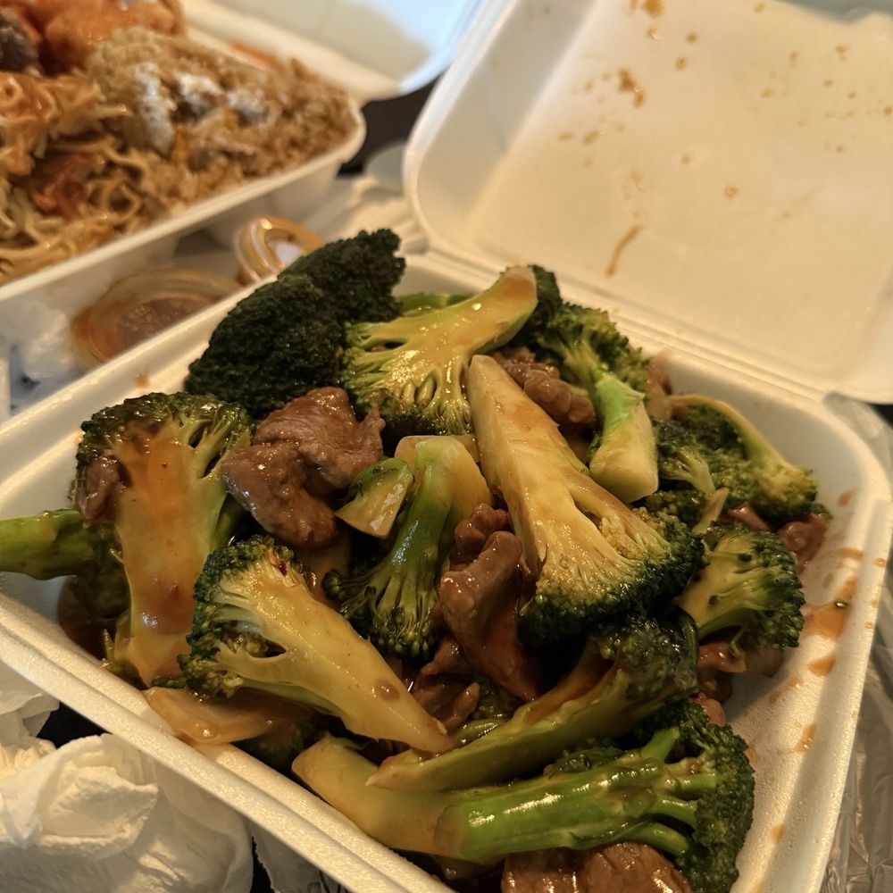 i-Kitchen - Beef broccoli - Chinese Near Me - Clovis, California