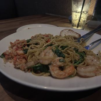Yard House - Lobster Noodles - New American Near Me - Palm Beach Gardens, Florida Yard House - Lobster Noodles - New American Near Me - Palm Beach Gardens, Florida