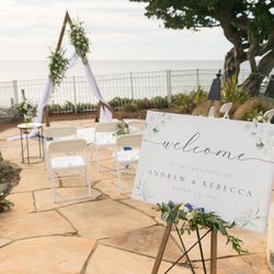 Affairs of the Heart Event Rentals - Easel, arch, rug and small table all provided by Affairs of the Heart