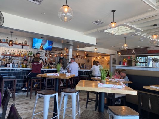 d'Alba craft kitchen & cocktails by null