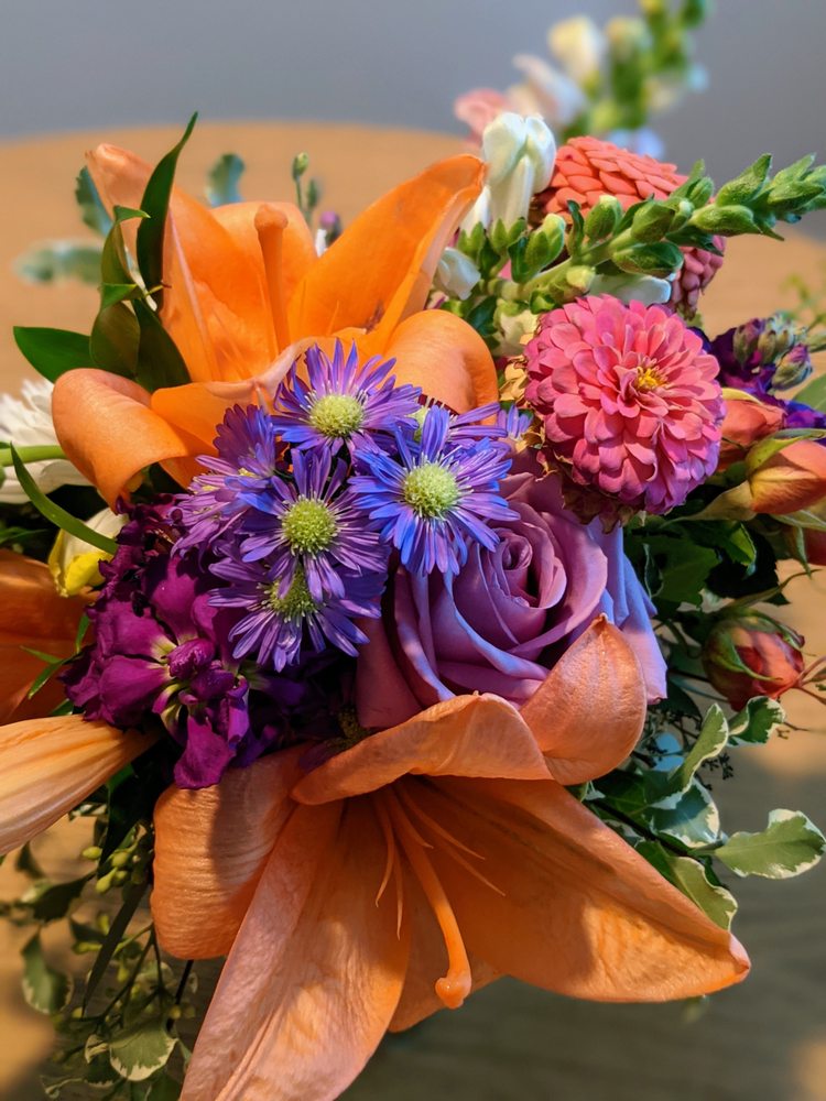 CHAPEL HILL FLORIST Updated October 2024 31 Photos & 38 Reviews