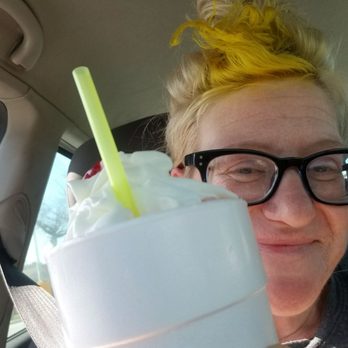 Shimmers Sno Cones - Strawberries + cream with ice cream = Happy kid - Ice Cream & Frozen Yogurt Near Me - Oklahoma City, Oklahoma