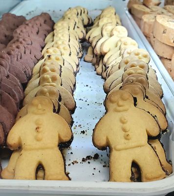 Cookies and Cream Pastry Shop by null