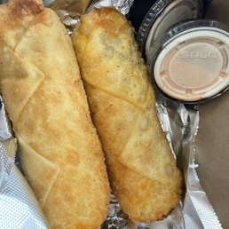Buffalo Chicken Egg Roll