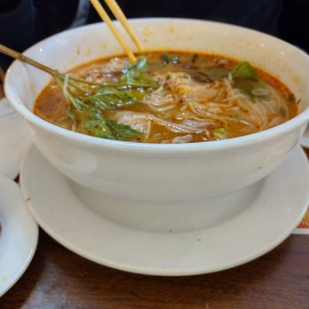 Saigon Palace - Pho Tai - Super Bowl Sized - Vietnamese Near Me - Burnsville, Minnesota Saigon Palace - Pho Tai - Super Bowl Sized - Vietnamese Near Me - Burnsville, Minnesota