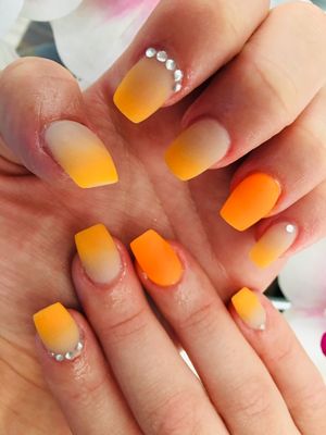 Dipping Ombre and designs - We use dipping organic powder to do Ombre Dipping Ombre and designs - We use dipping organic powder to do Ombre