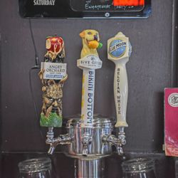 White Oaks Sports Bar