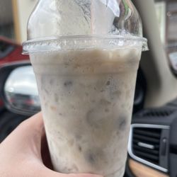 Quán Trái Cây Tươi - Sinh To Mang Cau Dam (Smashed Soursop Smoothie)... So Delicious!