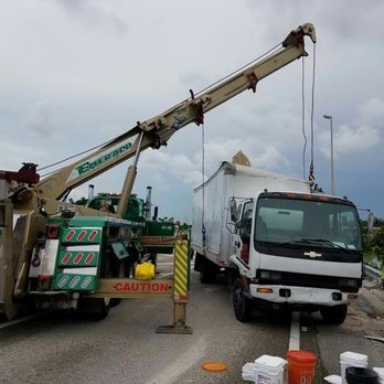 Emerald Towing - Don't get stuck without a tow truck! Call today! - Towing Near Me - Pompano Beach, Florida