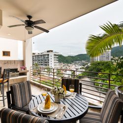 Pinnacle Resorts - Amazing mountain views