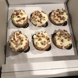 Cissy's Sweets 'n Sew & So - Hummingbird cupcakes