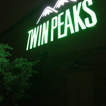 Twin Peaks - Sports Bars Near Me - Davie, Florida