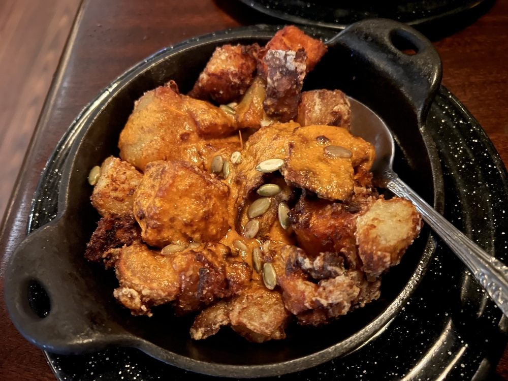 A'Verde Cocina and Tequila Library