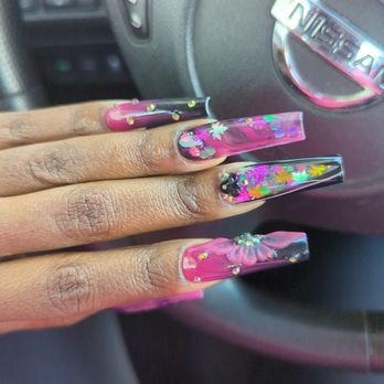 T Nails - VERY BERRY NAILS - Nail Salons Near Me - Citrus Heights, California