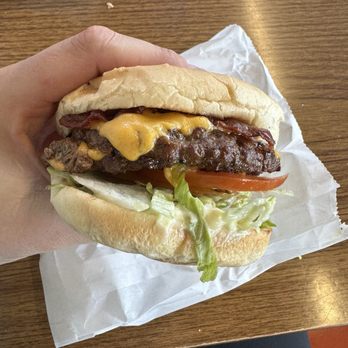 SULLY’S DRIVE-IN - Updated December 2024 - 190 Photos & 292 Reviews ...