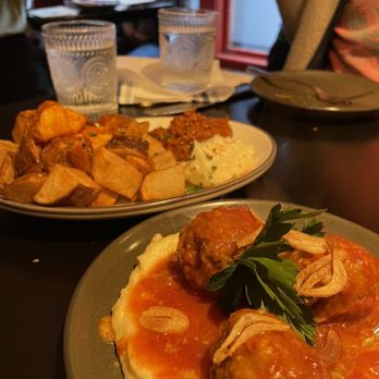 Tres Gatos - Patatas Bravas, Albóndigas - Tapas Bars Near Me - Jamaica Plain, Massachusetts