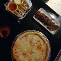 Party Party Family KTV - this is the food for 10-20pax daw, we paid 4800 for this na hindi pa kasya sa 3 tao, scam.