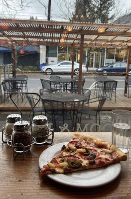 Fino Bistro & Pizzeria by null