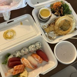 Wolves Bento Combo Lunch
