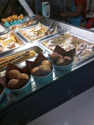 Cinnabon by null