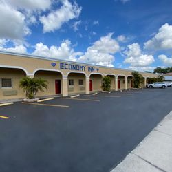 Economy Inn - Front Building