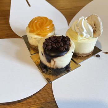 Le Cheesecake Bar - Gluten free cheesecakes Mango, chocolate and Banana - Patisserie/Cake Shop Near Me - Laval, Quebec Le Cheesecake Bar - Gluten free cheesecakes Mango, chocolate and Banana - Patisserie/Cake Shop Near Me - Laval, Quebec