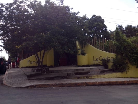 Parque La Ceiba by null