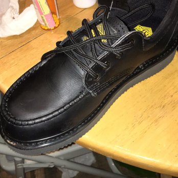 Montana Shoes - I love my shoes so much. This place is so nice. - Shoe Stores Near Me - Reseda, California Montana Shoes - I love my shoes so much. This place is so nice. - Shoe Stores Near Me - Reseda, California