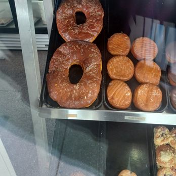 Round Rock Donuts - Bakeries Near Me - Round Rock, Texas Round Rock Donuts - Bakeries Near Me - Round Rock, Texas
