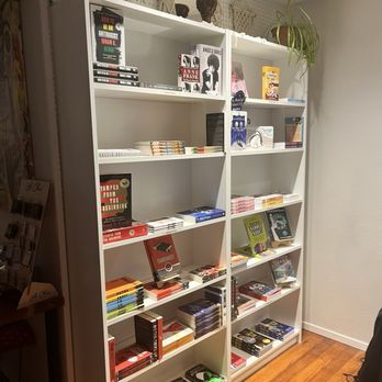 Black Pearl Books - More books! - Bookstores Near Me - Austin, Texas Black Pearl Books - More books! - Bookstores Near Me - Austin, Texas
