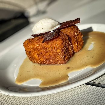 Koko Head Cafe - Cornflakes Pancakes - Breakfast & Brunch Near Me - Honolulu, Hawaii