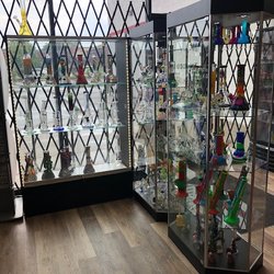 Nine & Van Dyke Tobacco Outlet
