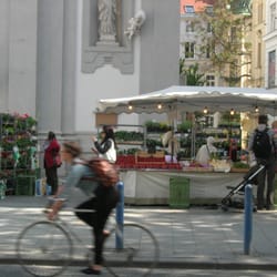 Farmers' Market